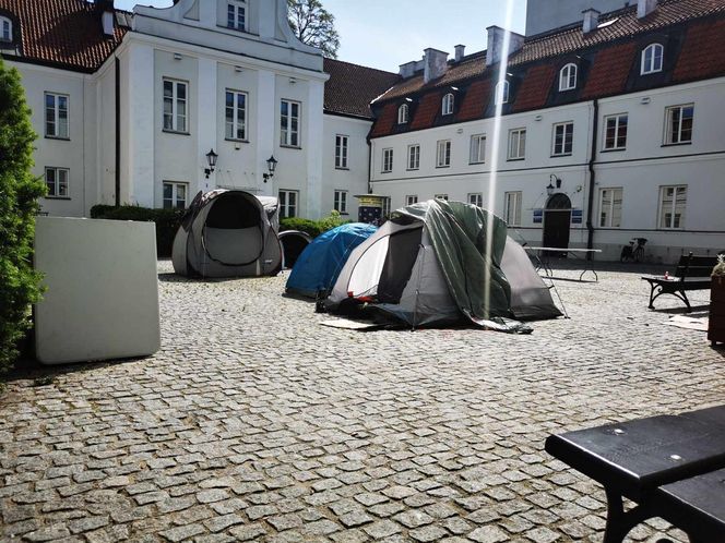 Bunt studentów na UW. Okupują siedzibę samorządu na Krakowskim Przedmieściu