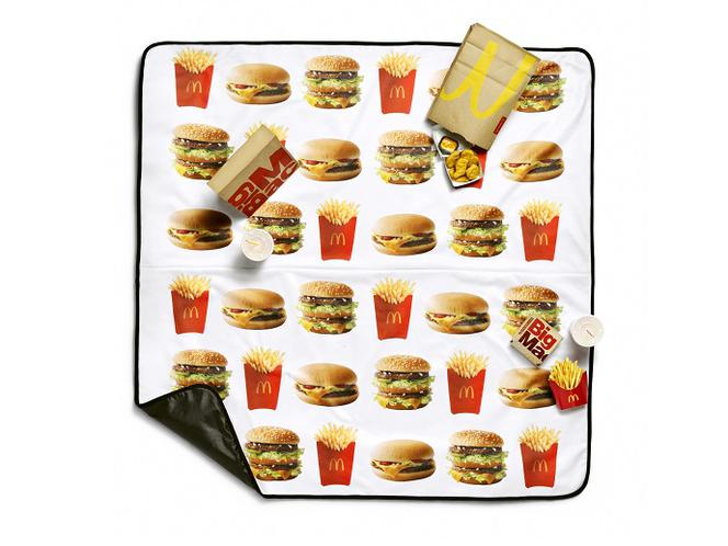 MCDONALD'S.