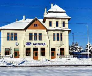 Ponad stuletni dworzec w Jastrzębiu odzyskał historyczne piękno