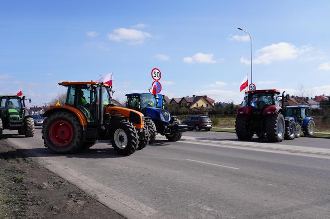 Protest rolników 21 marca na węźle Tatary w Lublinie