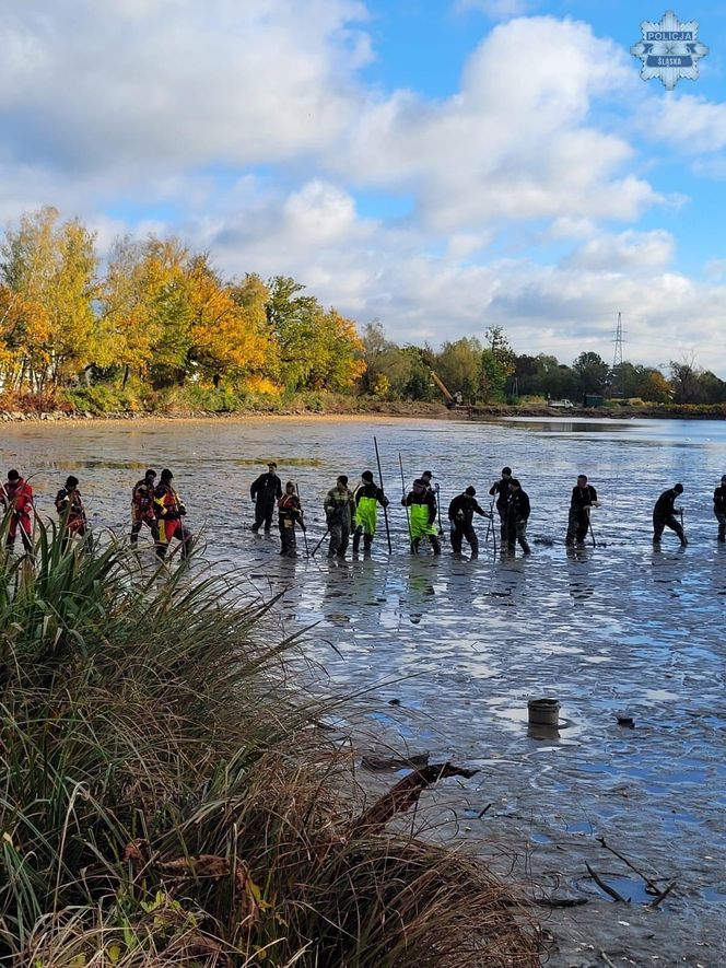 Policjanci kontynuują poszukiwania zaginionej Karoliny Wróbel