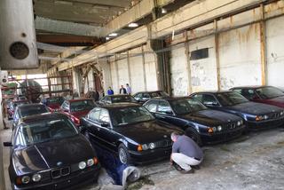 W Bułgarii odnaleziono 11 fabrycznie nowych egzemplarzy BMW E34. Trafią na sprzedaż! GALERIA
