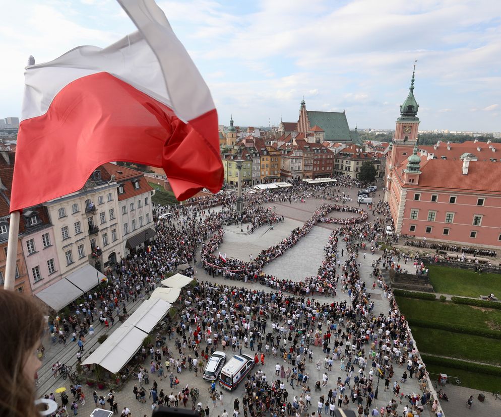 Dlaczego 1 sierpnia 2025 w całej Polsce wyją syreny? Co się stało?