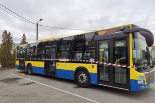 Tarnów. 20-latek wypalił z pistoletu do miejskiego autobusu. Nie wie, czemu to zrobił