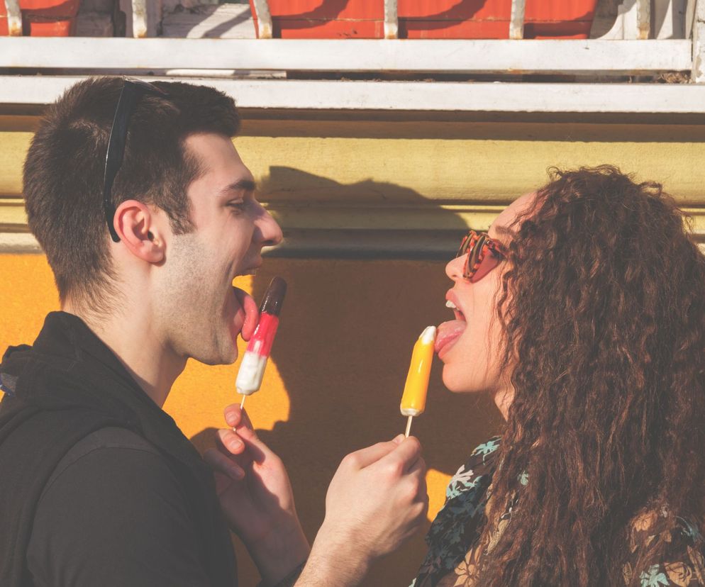 FRIENDS WITH BENEFITS: przyjaciel od seksu. Łamie serce, czy jest źródłem przyjemności?