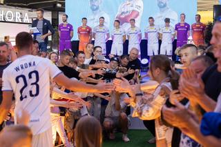 Tłumy i ekstaza na prezentacji Stali Rzeszów w Millenium Hall