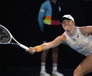 Iga Świątek rozbroiła bomby Niemki Jule Niemeier! Polka w II rundzie Australian Open po ciężkim boju! Iga Świątek - Jule Niemeier RELACJA NA ŻYWO WYNIK