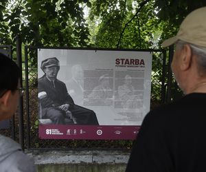 Powstanie Warszawskie w kadrze Stefana Starby Bałuka. Cichociemny szedł z aparatem do Powstania