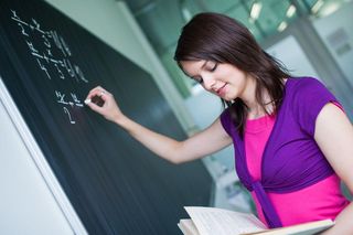 Ile to jest 60 : 5 (7-5) = ? Rozwiąż łatwe równanie, które doprowadza internautów do szału