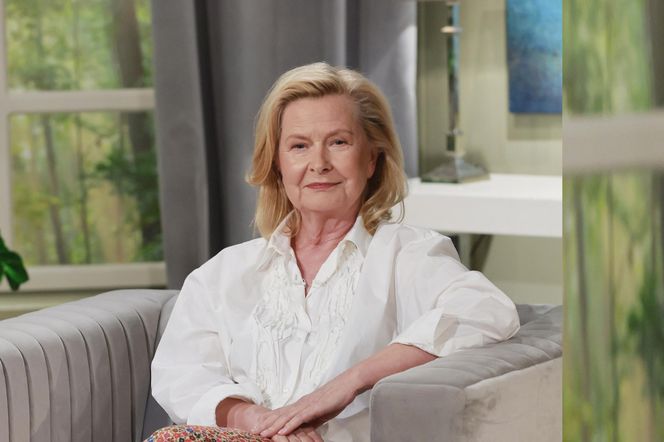 Barbara Bursztynowicz w najmodniejszej koszuli tego sezonu. Ideał dla kobiet dojrzałych