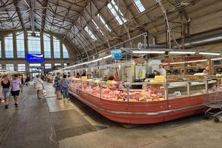 Sprawdziliśmy, jakie są ceny  na największym targu Europy i porównaliśmy je z polskim [GALERIA]