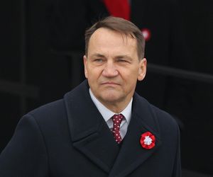 Tak naprawdę mieszka Radosław Sikorski z żoną. Sąsiedzi mówią o nich jedno