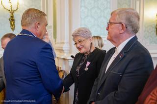 Białystok. Pary świętowały złote gody. Prezydent wręczył małżonkom medale [ZDJĘCIA]