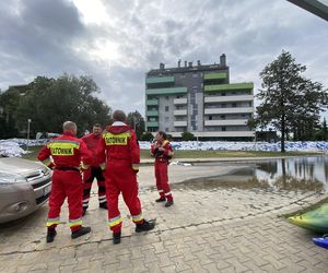 Wrocław - woda przy osiedlu na Stabłowicach 