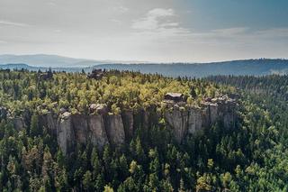 Kudowa-Zdrój. Najlepsze atrakcje - Góry Stołowe, Kaplica Czaszek i inne