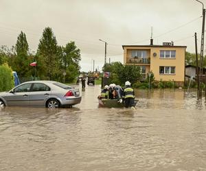 Czechowice Dziedzice. Ewakuacja mieszkańców z zalanych terenów