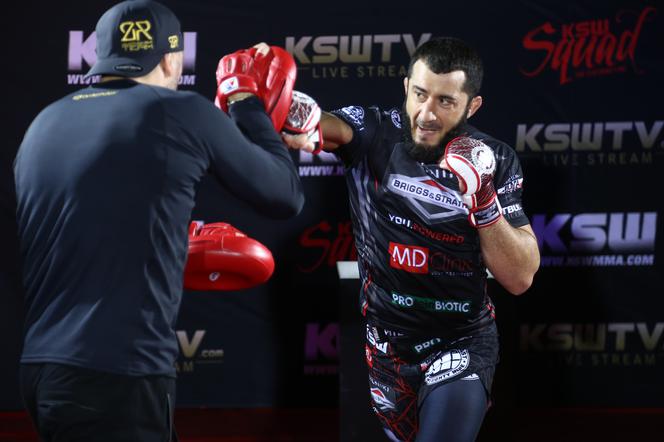 Mamed Khalidov