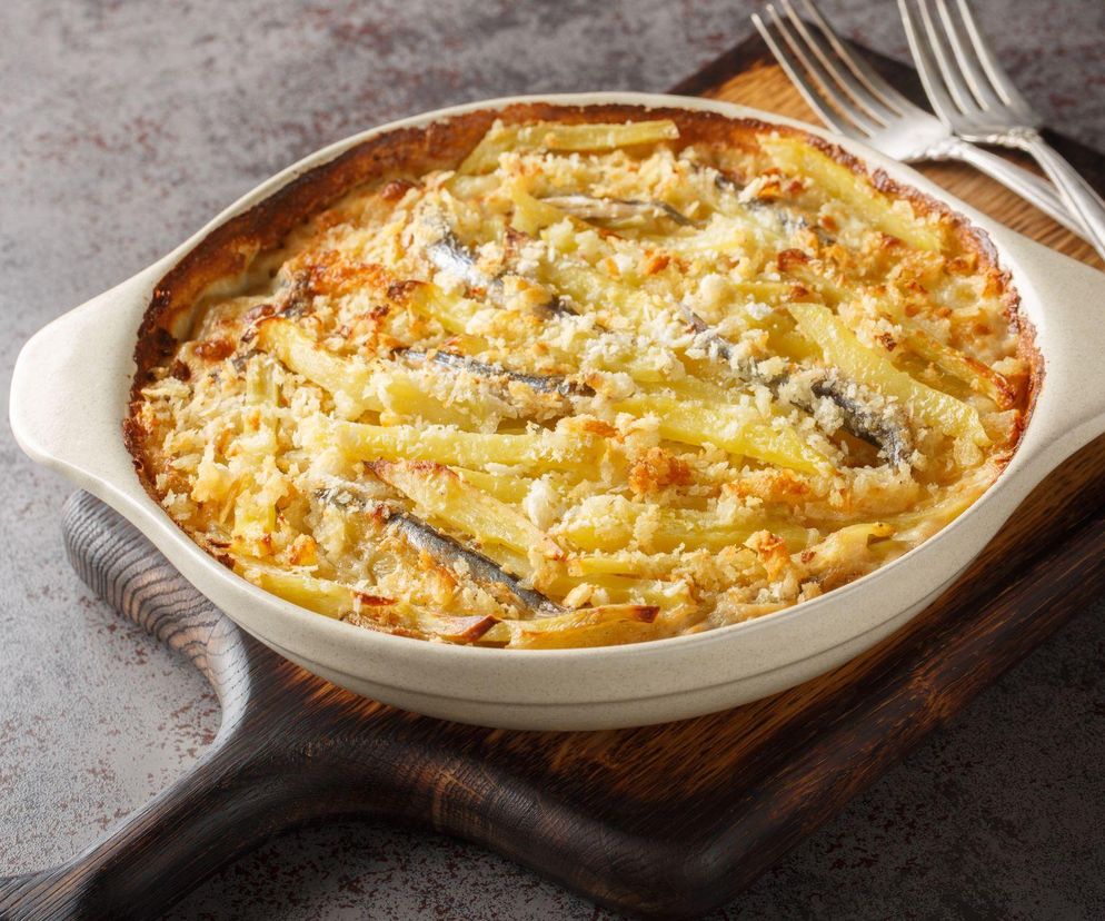 Szwedzka klasyka na talerzu: pokusa Janssona, czyli ziemniaczana rozpusta