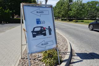 Drive-thru w Lesznie. Na darmowe badania zapisało się ponad 500 osób