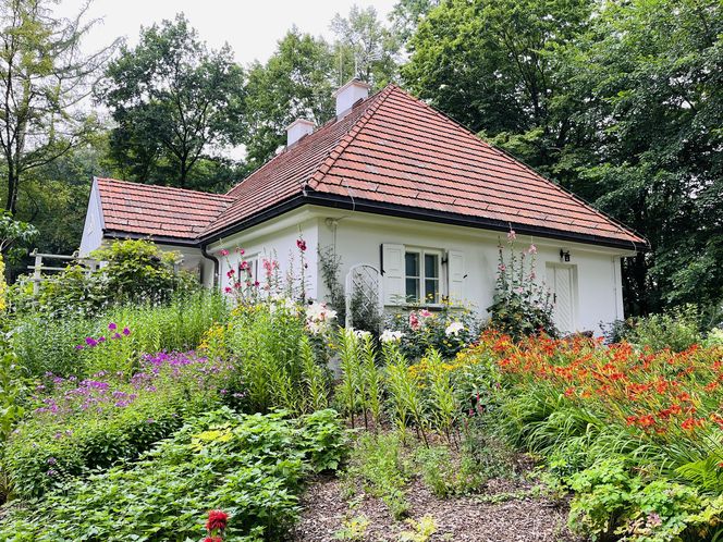 Wizyta w Dworku Adama Chełmońskiego w Adamowiźnie.