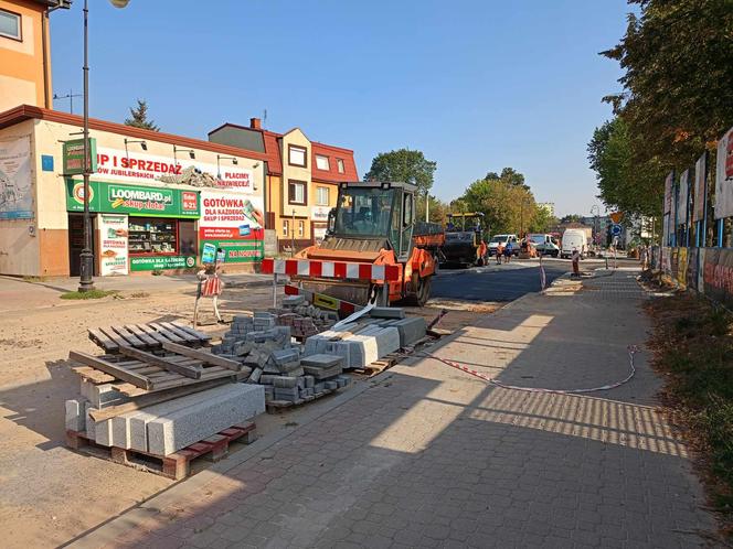 Na krótkim odcinku ulicy Wojskowej w Siedlcach pomiędzy ulicą Katedralną a rondem, także zostanie wyrównana nawierzchnia