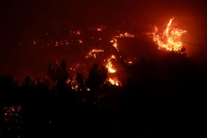 Wielkie pożary na Krecie! Polscy turyści ewakuowani. Portugalia też zagrożona!