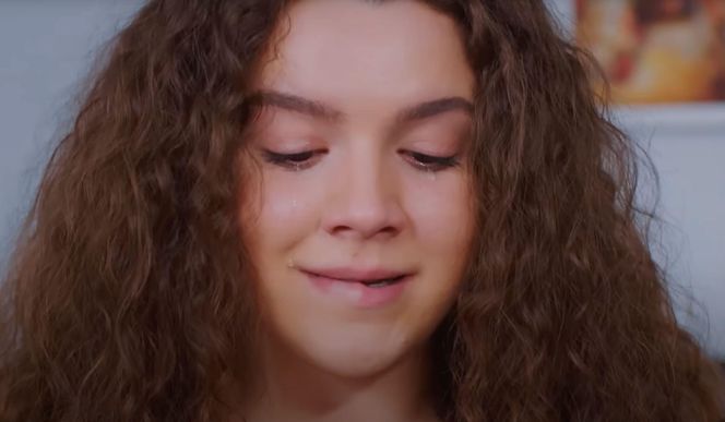Melis awanturuje się z Feraye, a później podejrzewa, że Zeynep jest w ciąży z Cihanem.