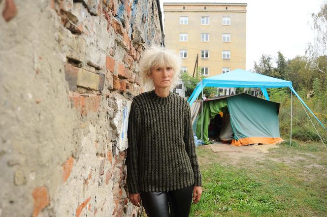 Na zimę straciłam dom i muszę mieszkać w namiocie