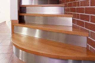 Jakie schody: schody tradycyjne czy schody nowoczesne i przemysłowe