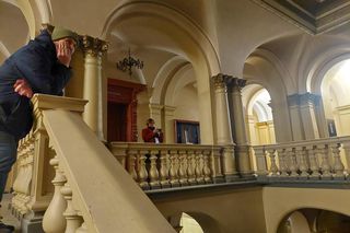  Pracownicy kolei wrócili do pracy po kilkudziesięciu latach. Wpadli w odwiedziny, zobaczyć zabytkowy gmach. Myślałam, że jestem w Procesie Kafki i ktoś mnie oskarży! 