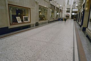 Wnętrzarski hit PRL-u jeszcze do niedawna był symbolem kiczu. Dziś znów wraca do łask