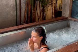 Julia Wieniawa poci się w tropikach