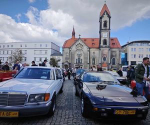 To dopiero motoryzacyjny skok w przeszłość. W Tarnowskich Górach odbył się zlot pojazdów zabytkowych