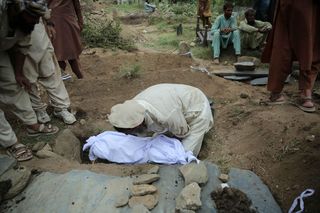 Ponad 1400 ofiar trzęsienia ziemi w Afganistanie. Tysiące rannych i zniszczonych domów