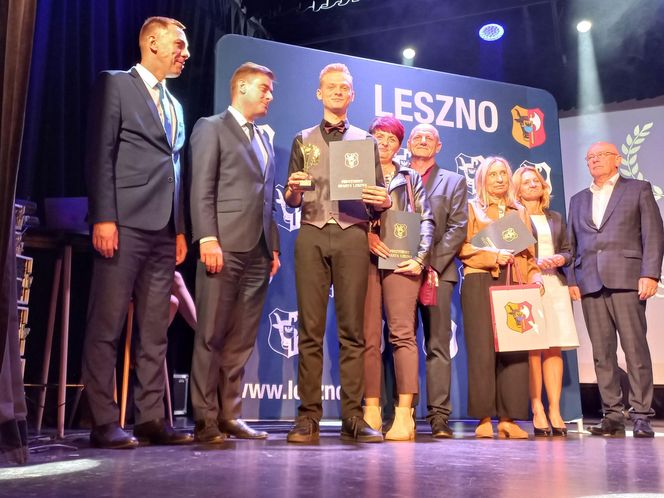 Wręczono Leszczyńskie Laury Oświaty. Zdolnym uczniom ze szkół w Lesznie
