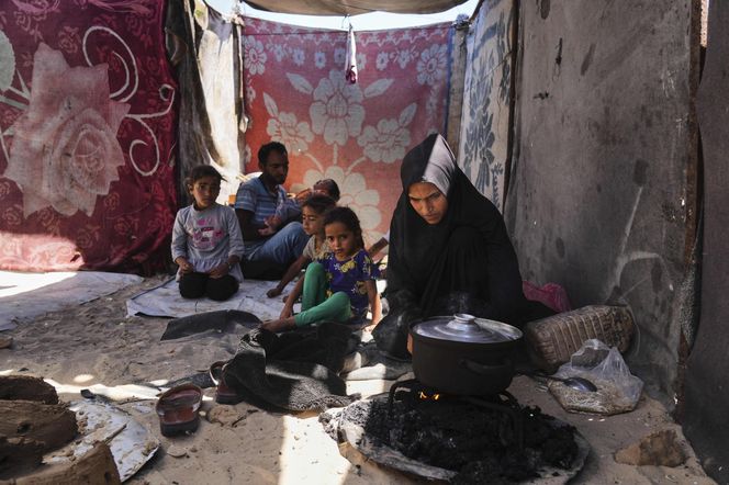 Dramat w Strefie Gazy. Dzieci i seniorzy umierają z głodu. Pomoc ruszyła, ale wciąż jest jej za mało