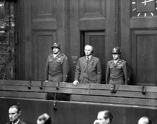 Zbrodniarz wojenny Friedrich Flick podczas procesu w 1947 r. 