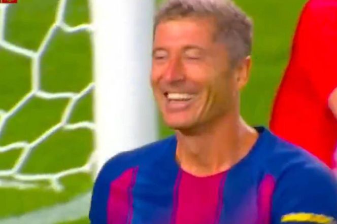 Robert Lewandowski znów z golem. Trafienie Polaka w meczu FC Barcelona - Daegu FC [WIDEO]