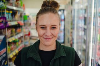 Przechodzień ominął leżącego na ulicy. Pani Sara uratowała mu życie