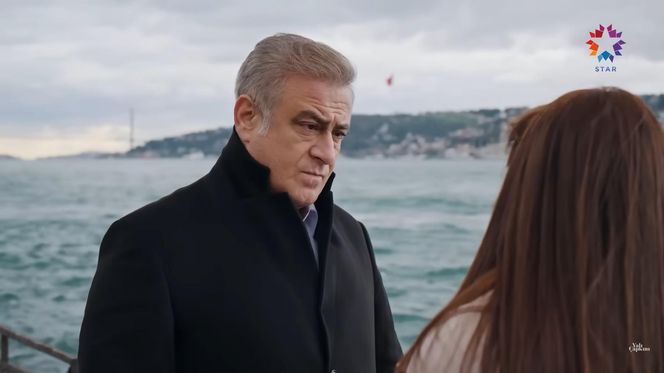 Złoty chłopak. Nukhet ucisza głosy w swojej głowie. Mówi sama do siebie!