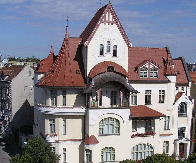 To najpiękniejsza kamienica w Olsztynie według AI. „Zachwyca misternymi detalami”