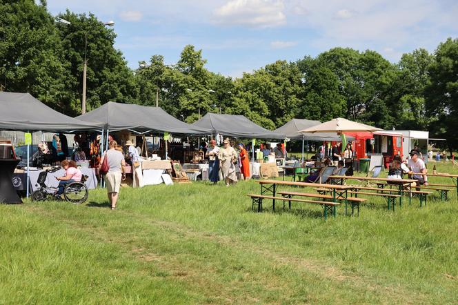 Pierwszy tegoroczny „Brunch pod chmurką” w Lublinie za nami. Było dobre jedzenie, muzyka i prelekcje