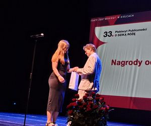 „Dzika Róża 2025” rozdana! Publiczność i dziennikarze wybrali najlepsze spektakle Teatru Żeromskiego w Kielcach