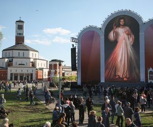Wierni modlą się za Papieża w Azji. Trwa Symfonia Miłosierdzia w Krakowie