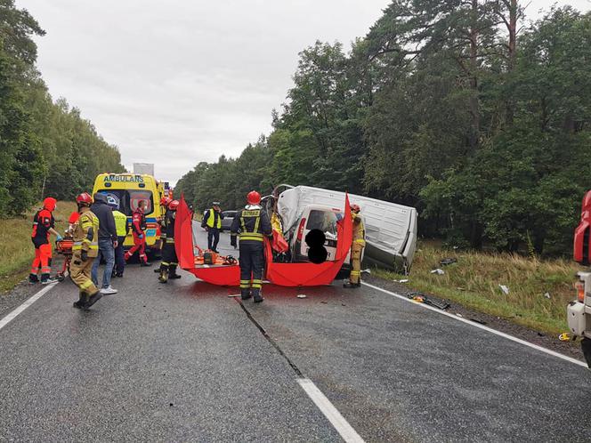 Wypadek na DK 10 w Cierpicach! Nie żyje jedna osoba, a cztery są ranne!