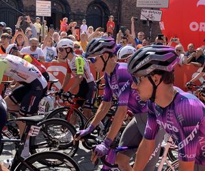 Tour de Pologne 2025. Start w Katowicach Nikiszowcu
