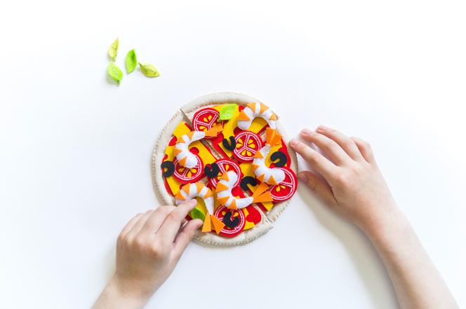 Pizza z filcu DIY: jak się bawić? 