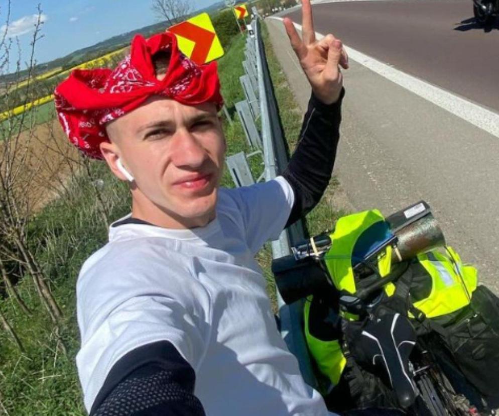 21-letni Maciej z Wrocławia jedzie rowerem do Lizbony. W taki sposób chce zbierać pieniądze na leczenie chorego brata 