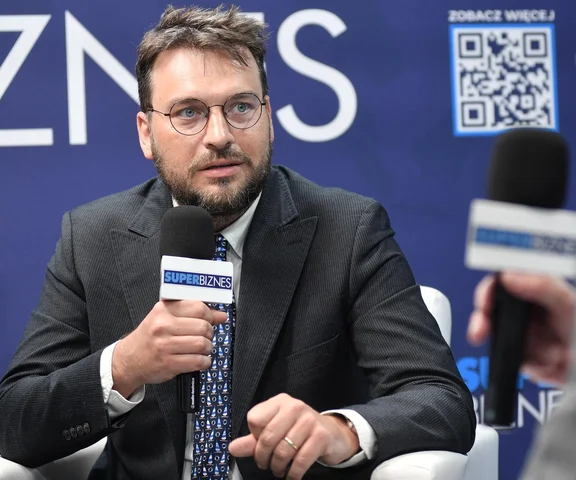 Obniżka stóp procentowych możliwa w maju! Piotr Arak zdradza jak duża