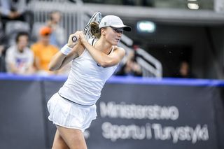 Czego słucha Iga Świątek? Zwyciężczyni Wimbledonu stawia na prawdziwe rockowe hymny!